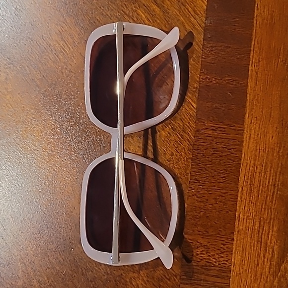 Hunkemöller Sunglasses New - Picture 4 of 5